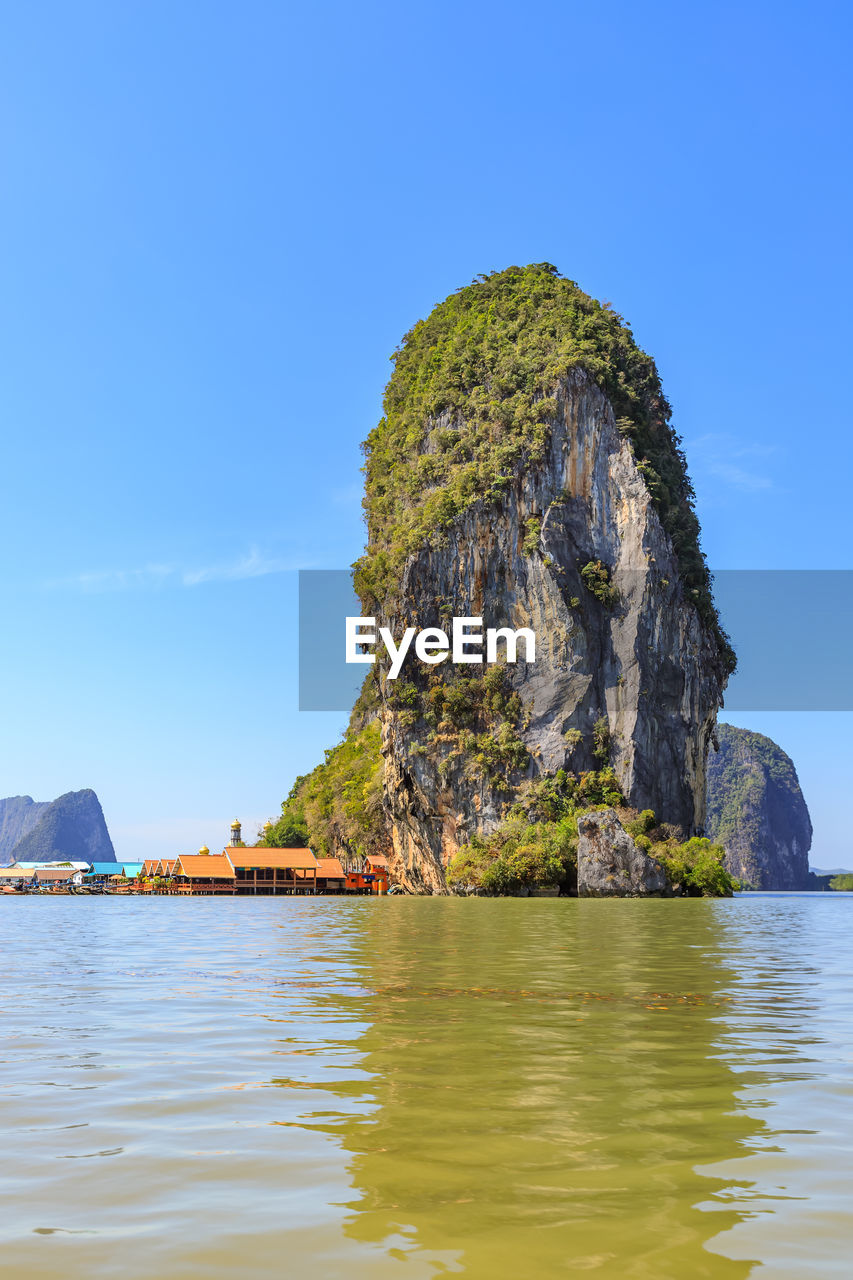 Khao ma chu or dog shape mountain in phang-nga bay, near phuket, thailand