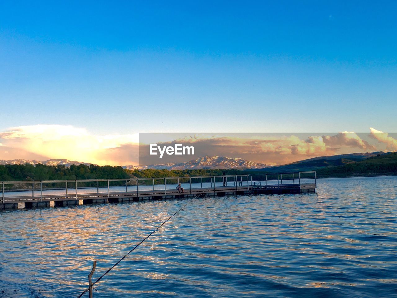 SCENIC VIEW OF RIVER AGAINST CLEAR SKY