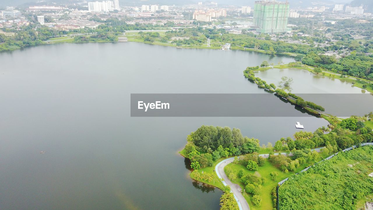 HIGH ANGLE VIEW OF RIVER