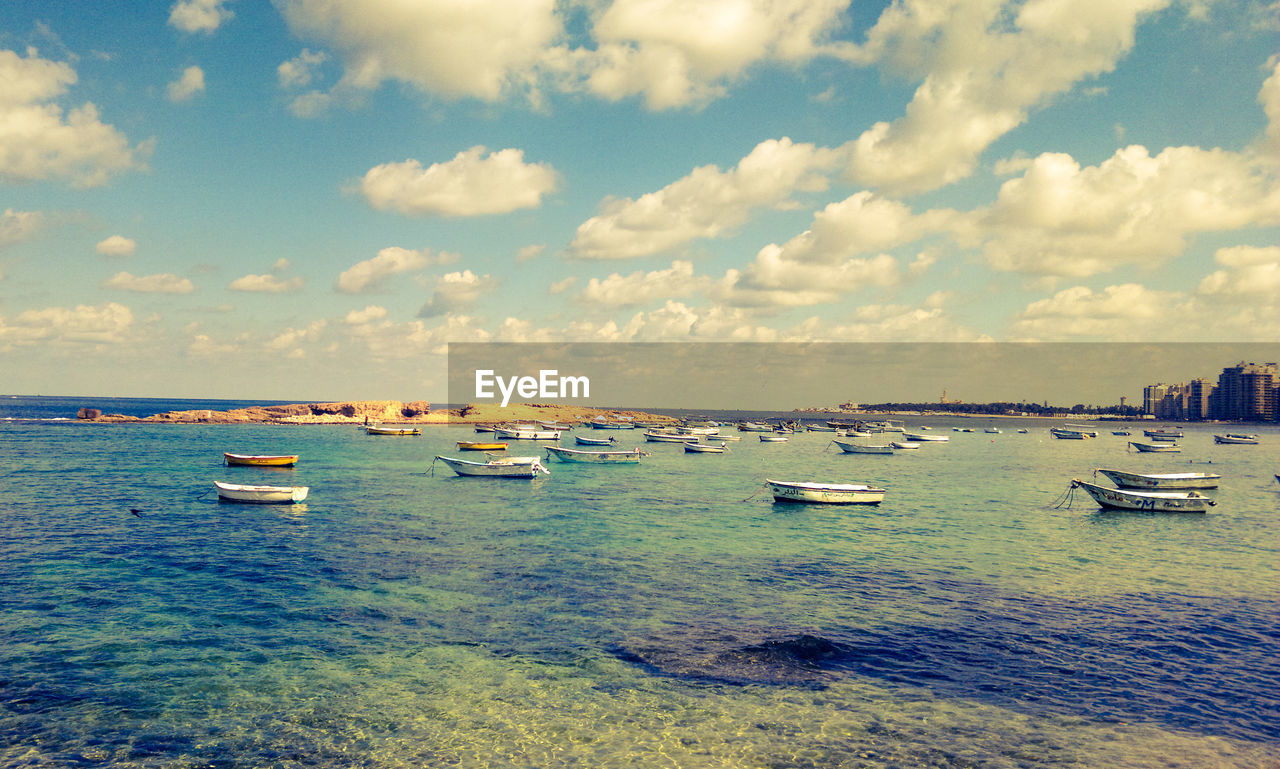 PANORAMIC VIEW OF SEA AGAINST SKY