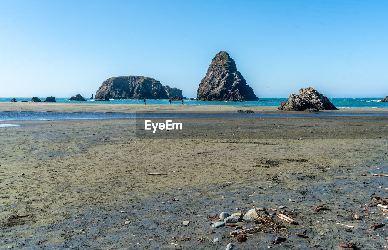 A view of rock formations at whaleshead beach near brookings, oregon.