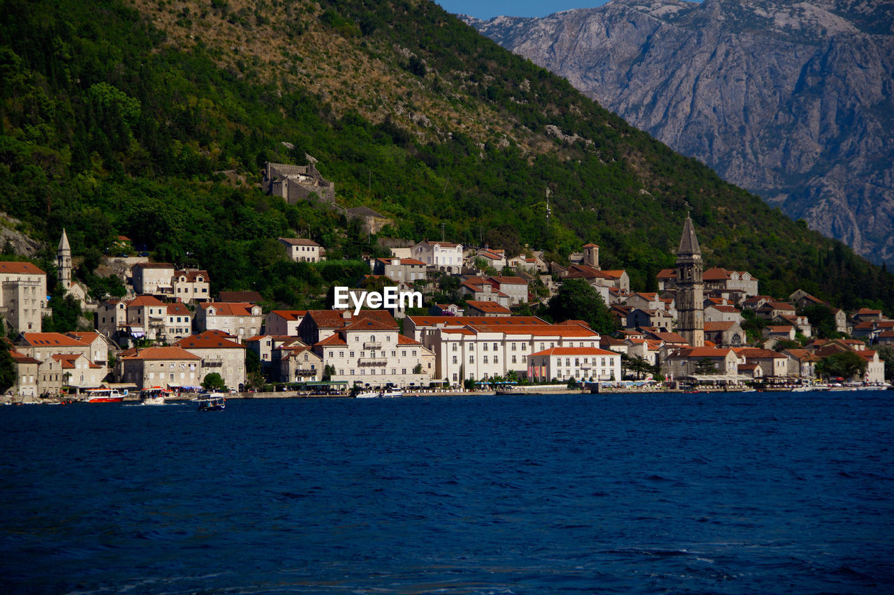 TOWN ON SEA