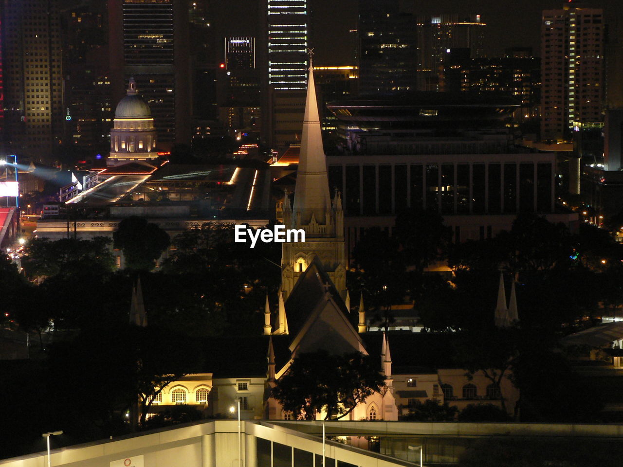 HIGH ANGLE VIEW OF ILLUMINATED CITY STREET