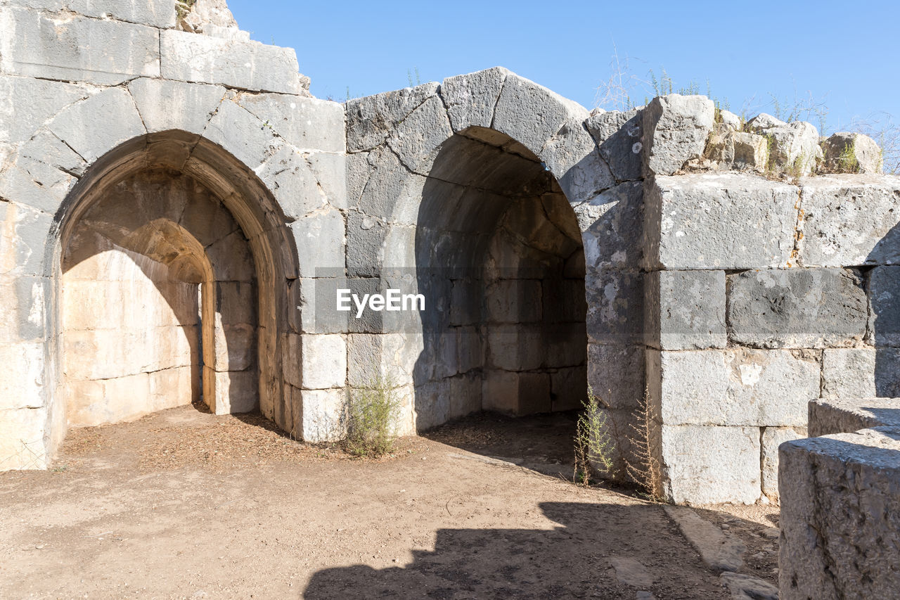 VIEW OF OLD RUIN BUILDING