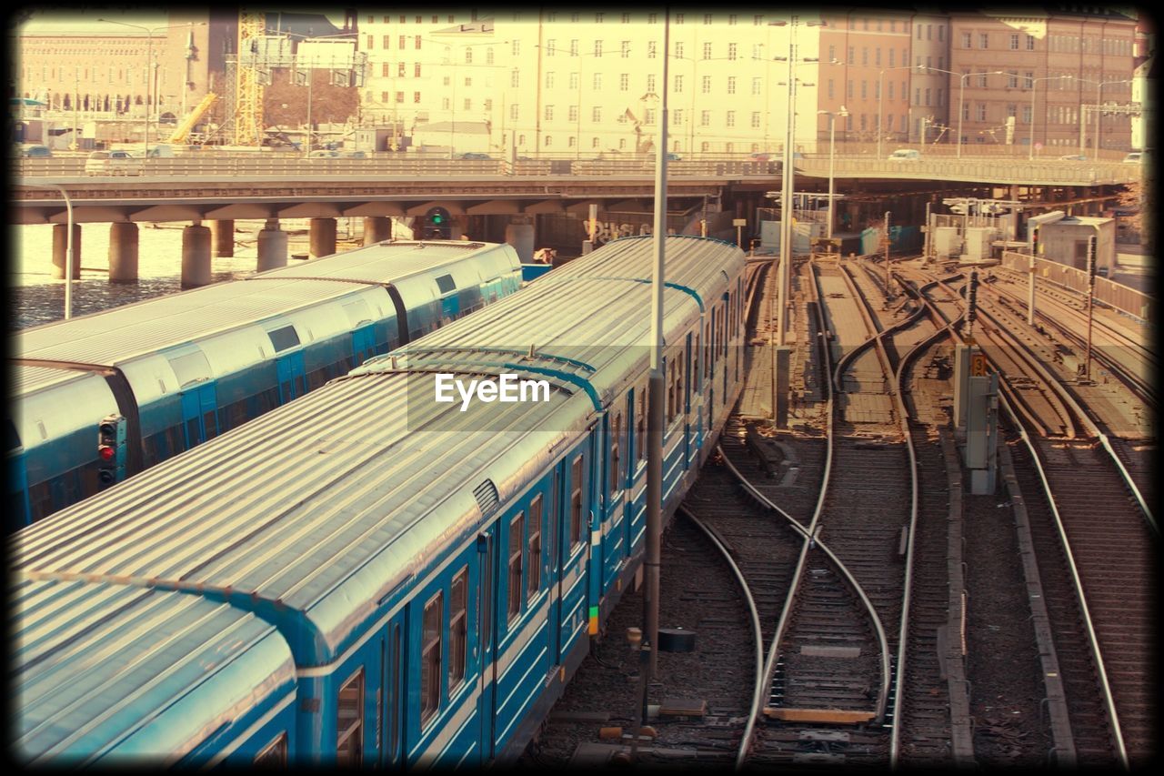 HIGH ANGLE VIEW OF RAILWAY STATION PLATFORM