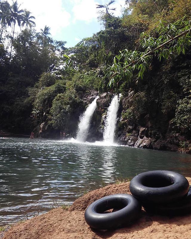 VIEW OF WATERFALL