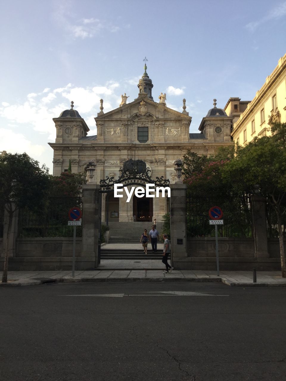 PEOPLE IN FRONT OF CATHEDRAL