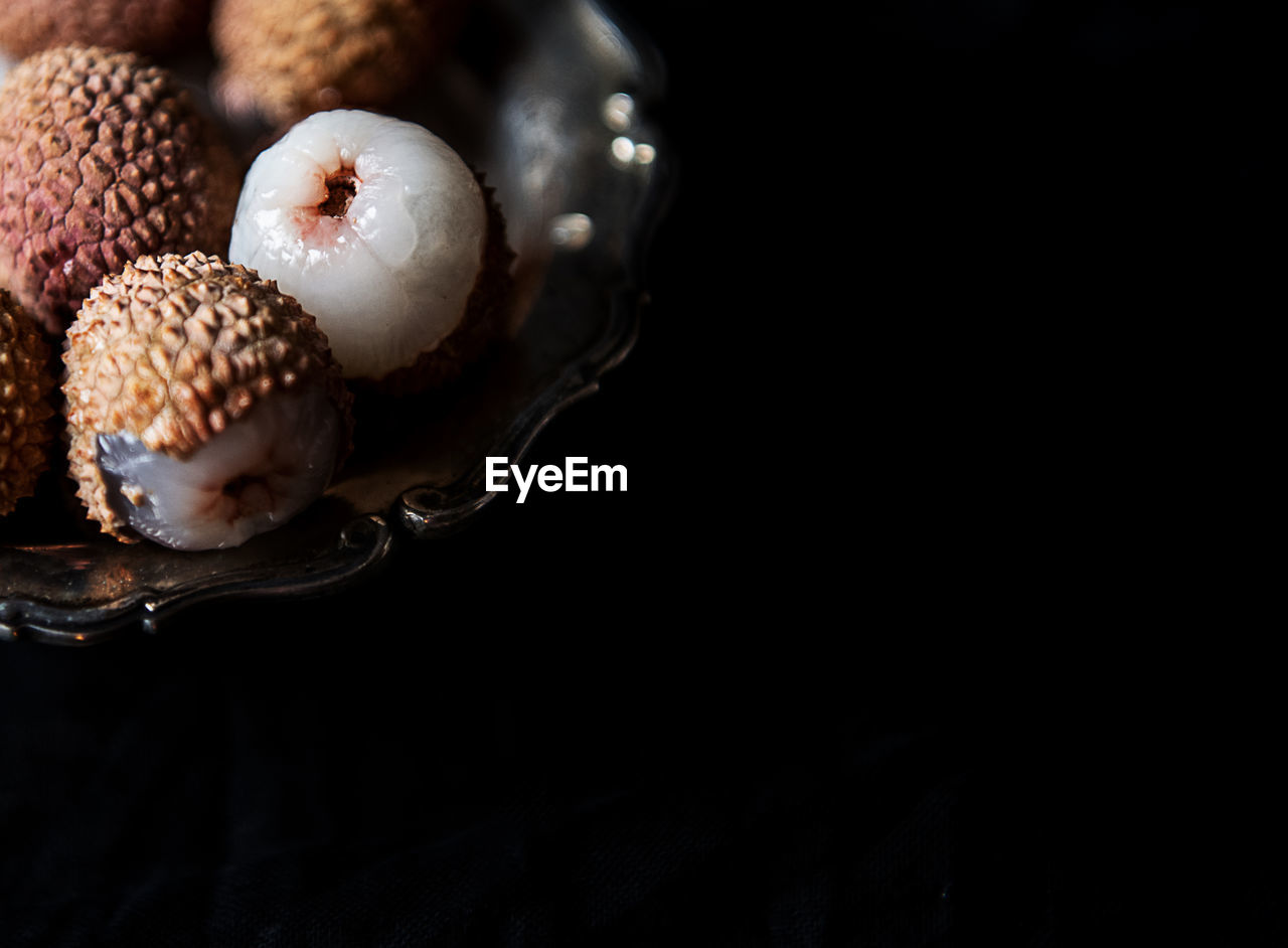 HIGH ANGLE VIEW OF DESSERT