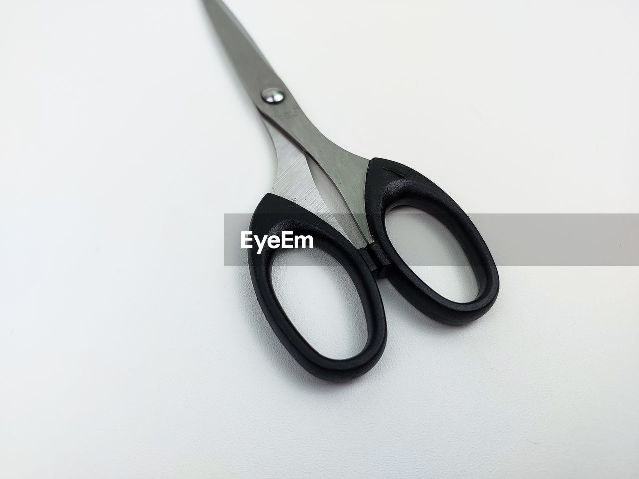 scissors, studio shot, indoors, white background, no people, cut out, single object, tool, still life, close-up, work tool