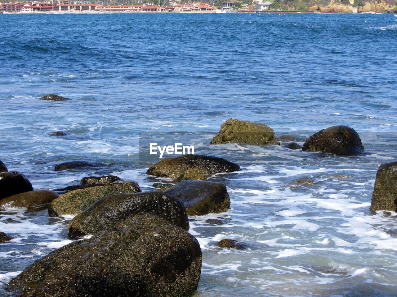 SCENIC VIEW OF SEA SHORE