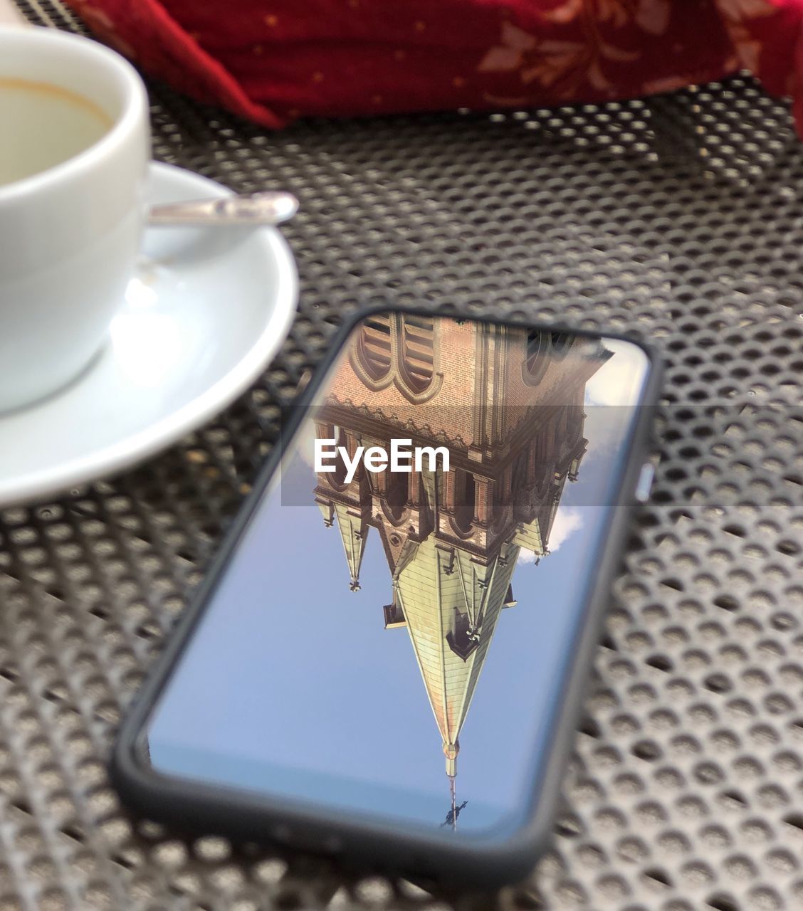 CLOSE-UP OF COFFEE ON TABLE