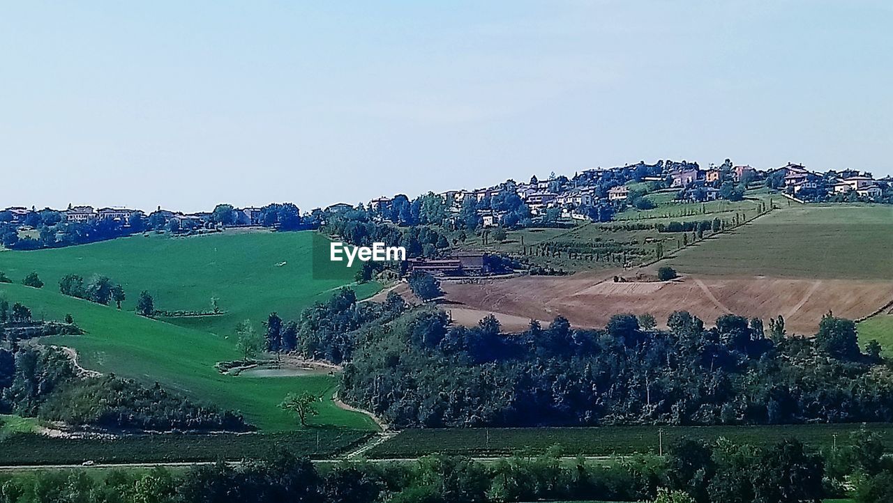 PANORAMIC VIEW OF LANDSCAPE AGAINST SKY