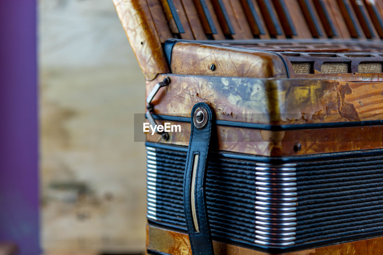 Close-up of rusty metal grate