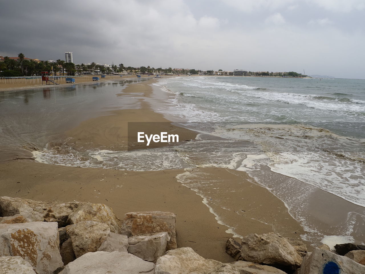 SCENIC VIEW OF BEACH
