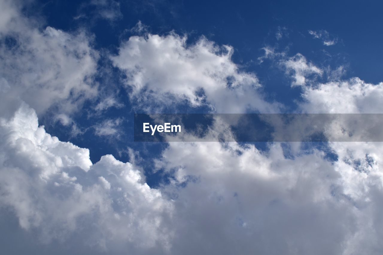 LOW ANGLE VIEW OF CLOUDY SKY