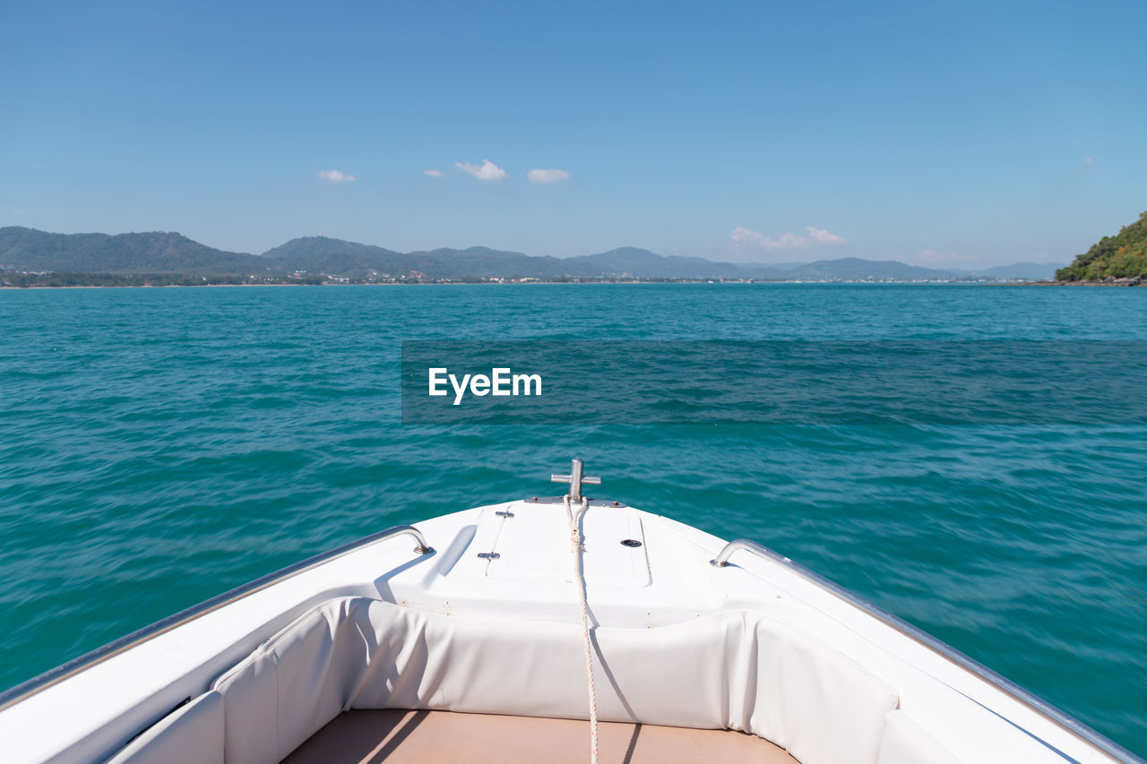 boat sailing in lake