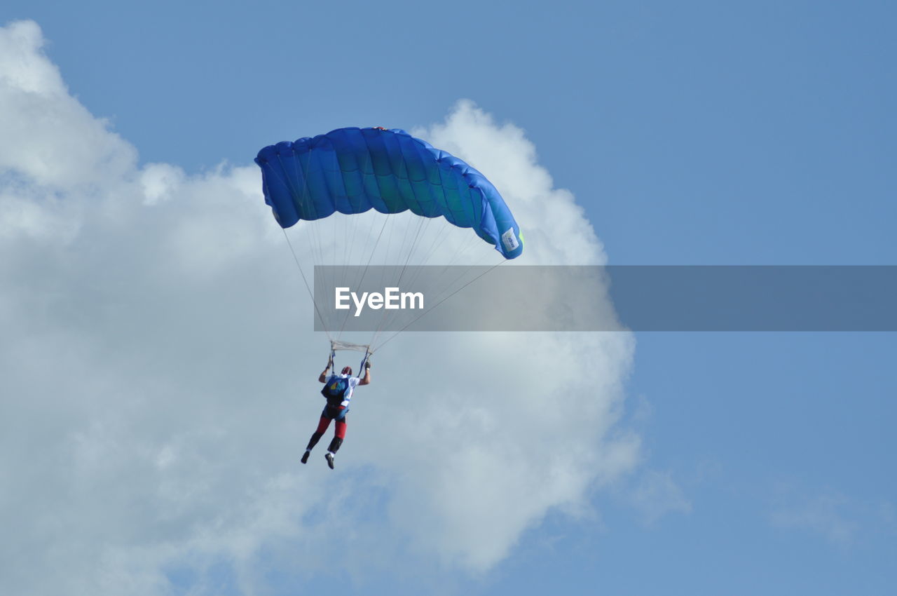 LOW ANGLE VIEW OF KITE FLYING IN SKY