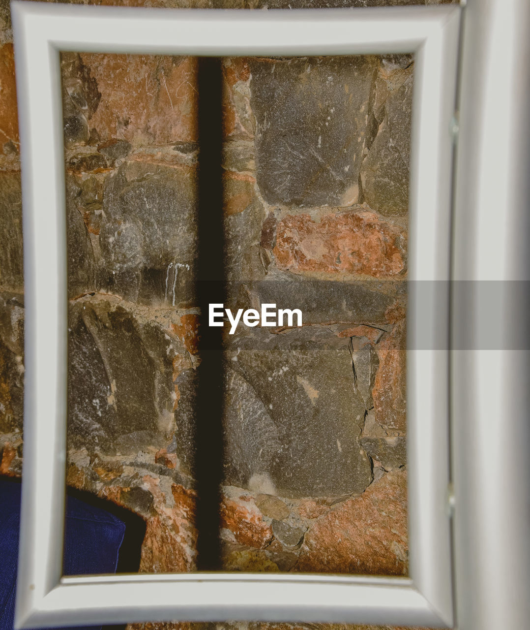 FULL FRAME SHOT OF WINDOW WITH METAL GRATE