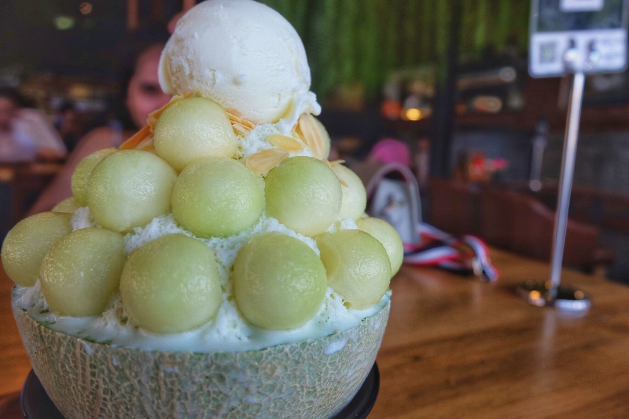 CLOSE-UP OF ICE CREAM WITH FRUITS IN PLATE