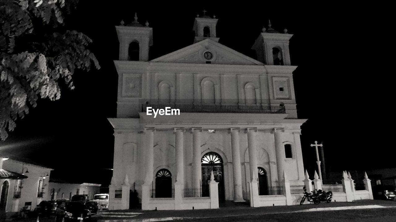 FACADE OF TEMPLE