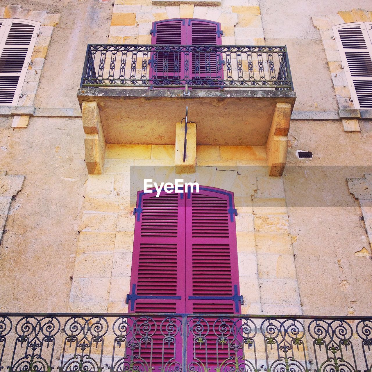 HIGH ANGLE VIEW OF BALCONY WITH WINDOWS