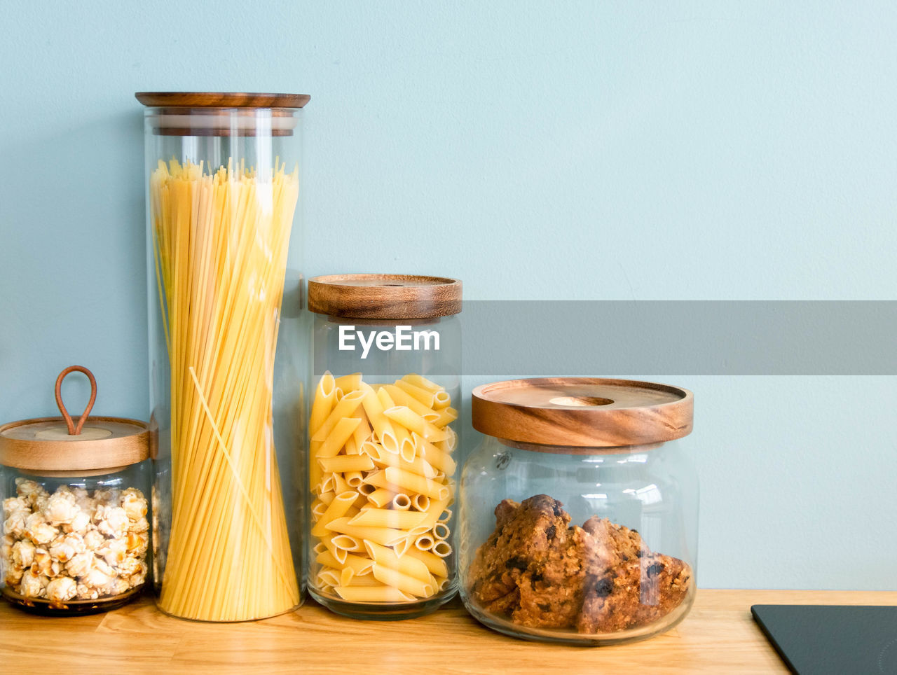 Noodle, cookie, pasta are keeping in the jar