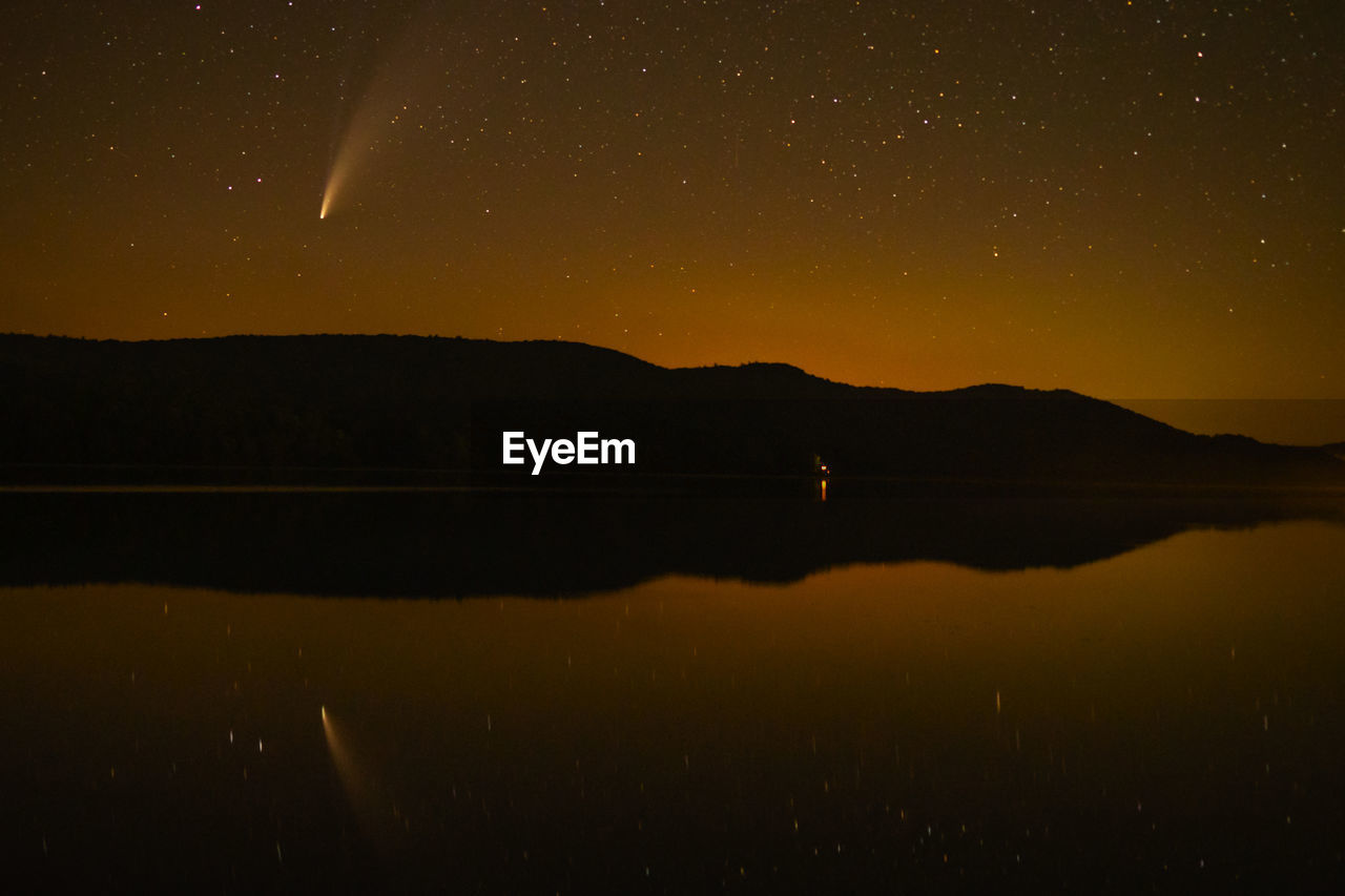 The comet neowise streaks through the northwest ski over vermont