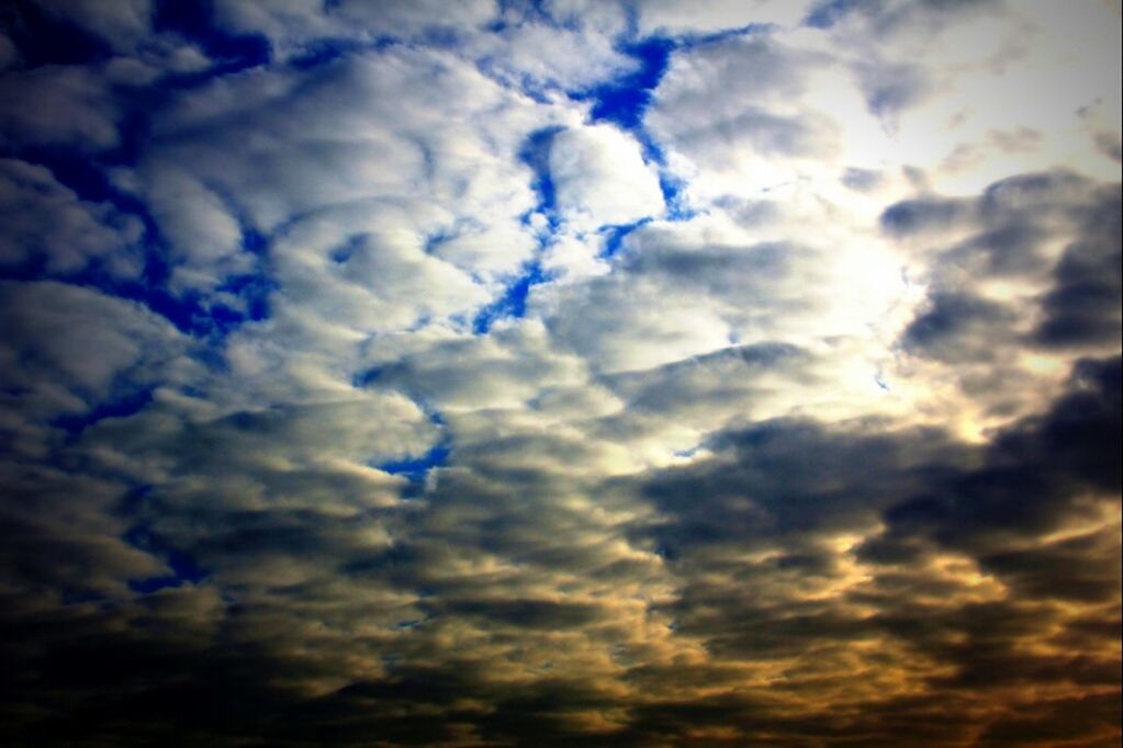 LOW ANGLE VIEW OF DRAMATIC SKY