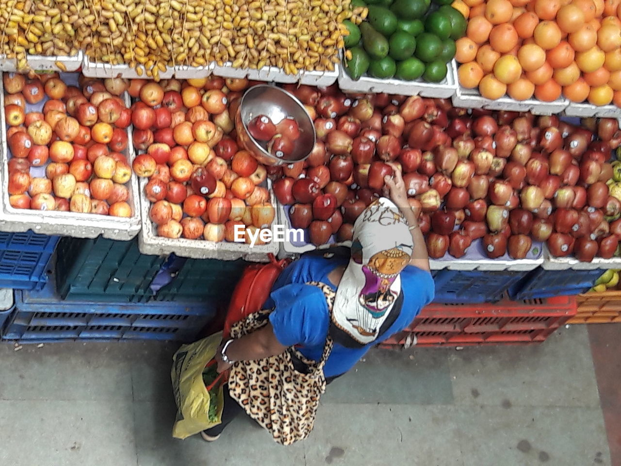 FRUITS FOR SALE IN MARKET