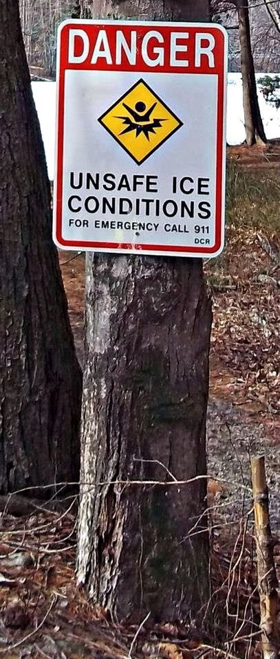 SIGN BOARD ON ROAD