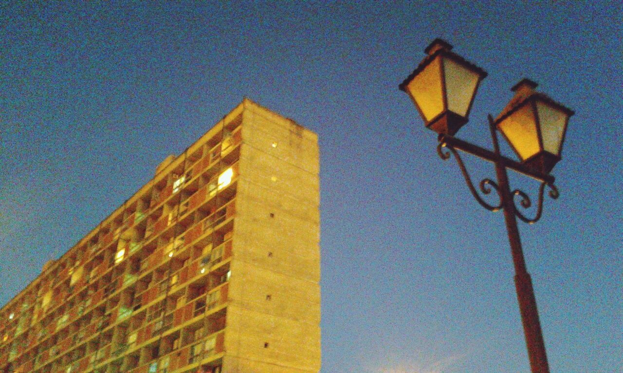 LOW ANGLE VIEW OF LAMP POST AGAINST CLEAR SKY