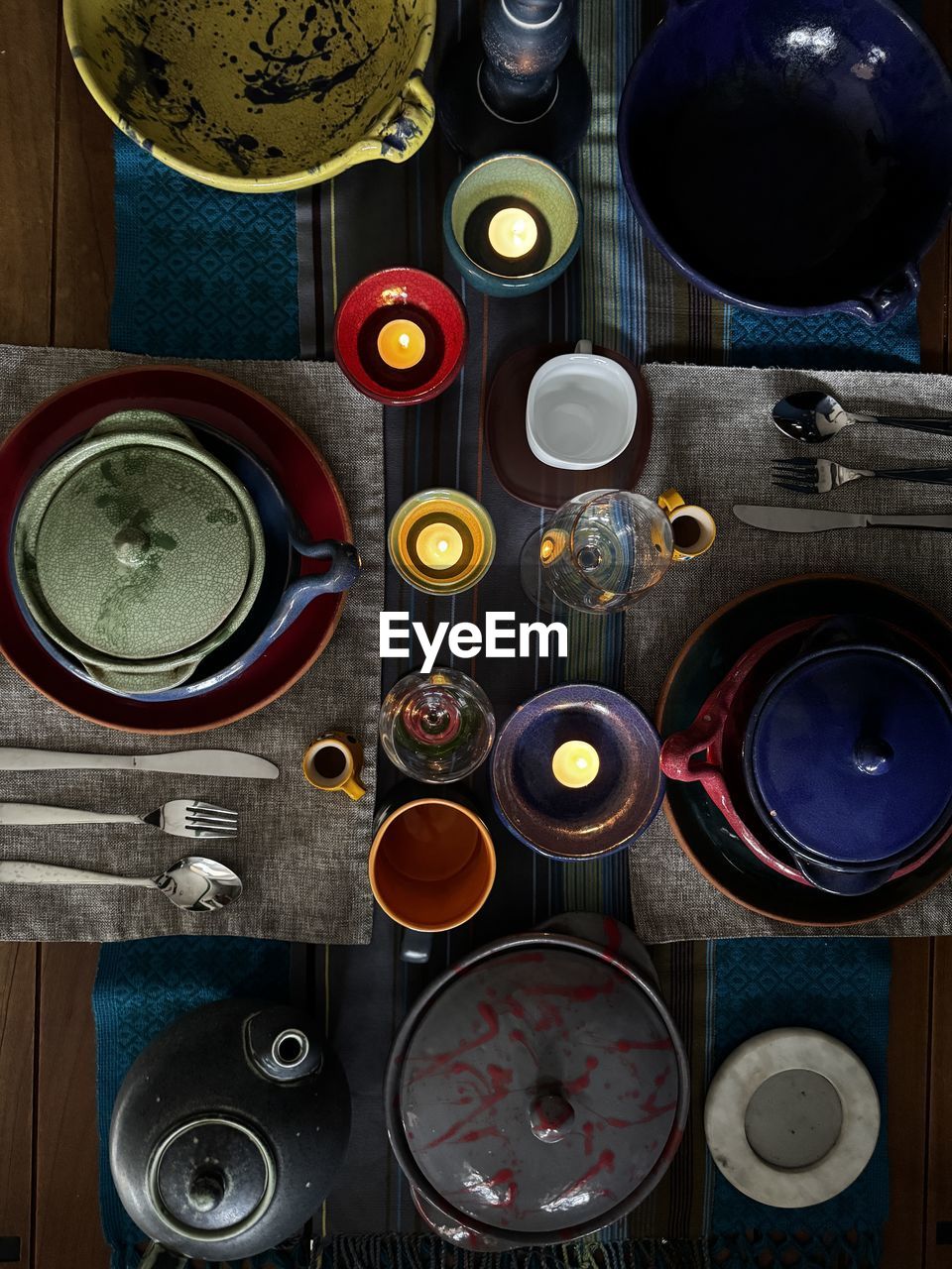circle, directly above, indoors, still life, no people, high angle view, variation, wheel, record, blue, art, arts culture and entertainment, music, wood, large group of objects, technology