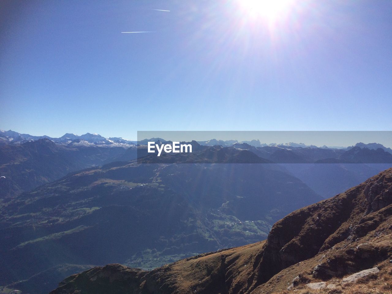 SCENIC VIEW OF MOUNTAIN RANGE AGAINST SKY