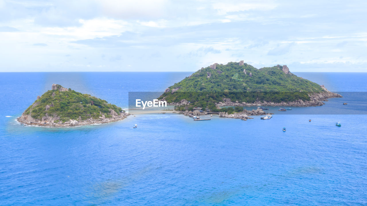 SCENIC VIEW OF SEA AGAINST BLUE SKY