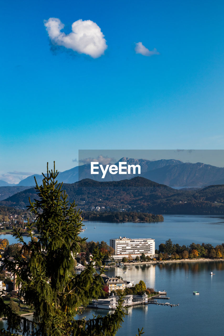 SCENIC VIEW OF SEA AGAINST BLUE SKY