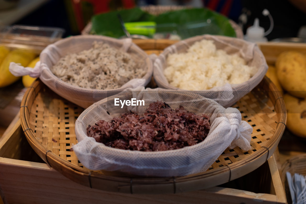 CLOSE-UP OF FOOD IN MARKET