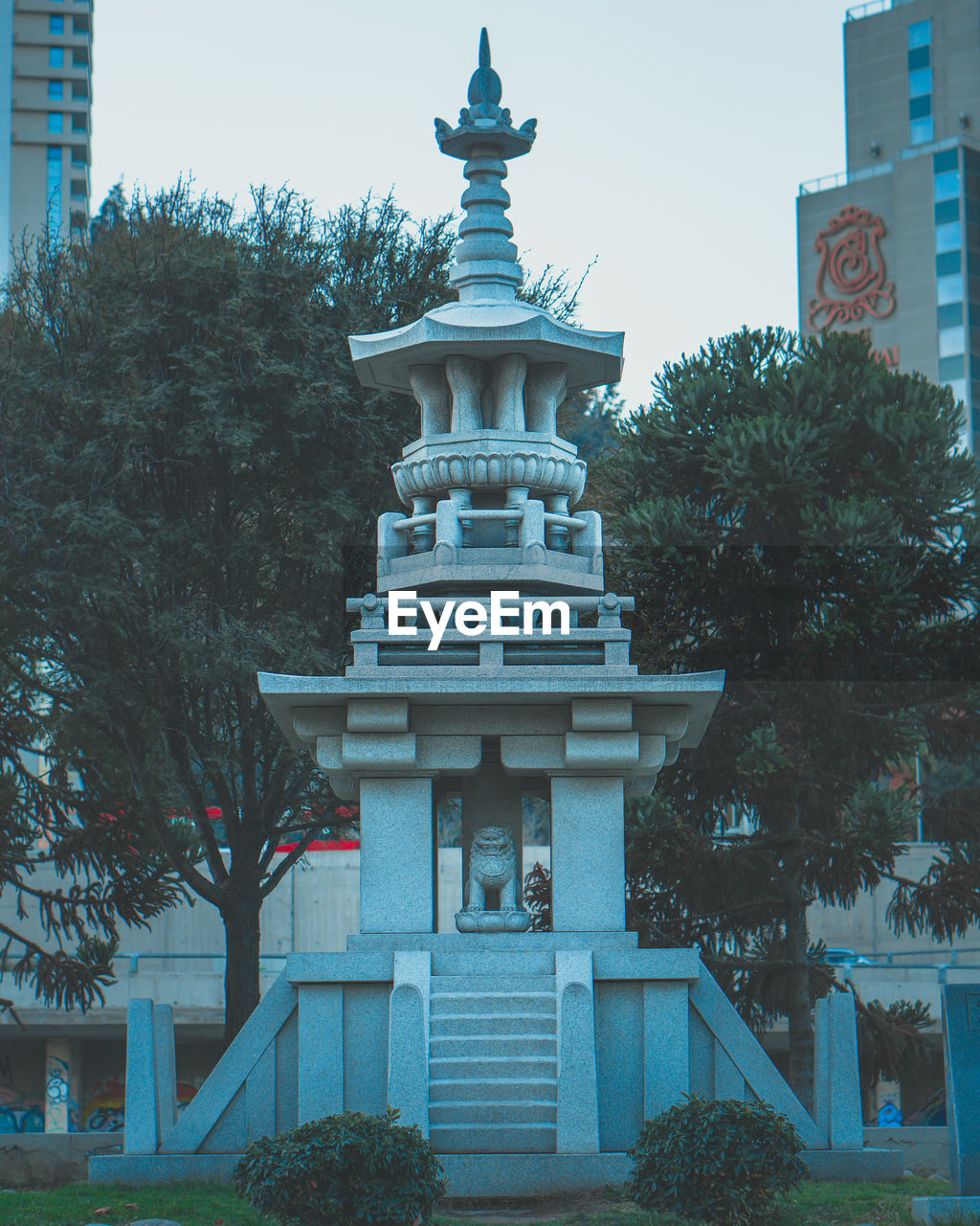 VIEW OF A BUILDING
