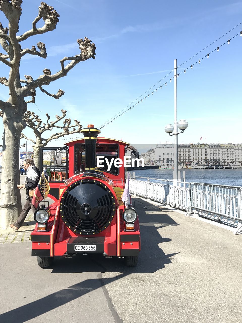 VINTAGE CAR ON WATER