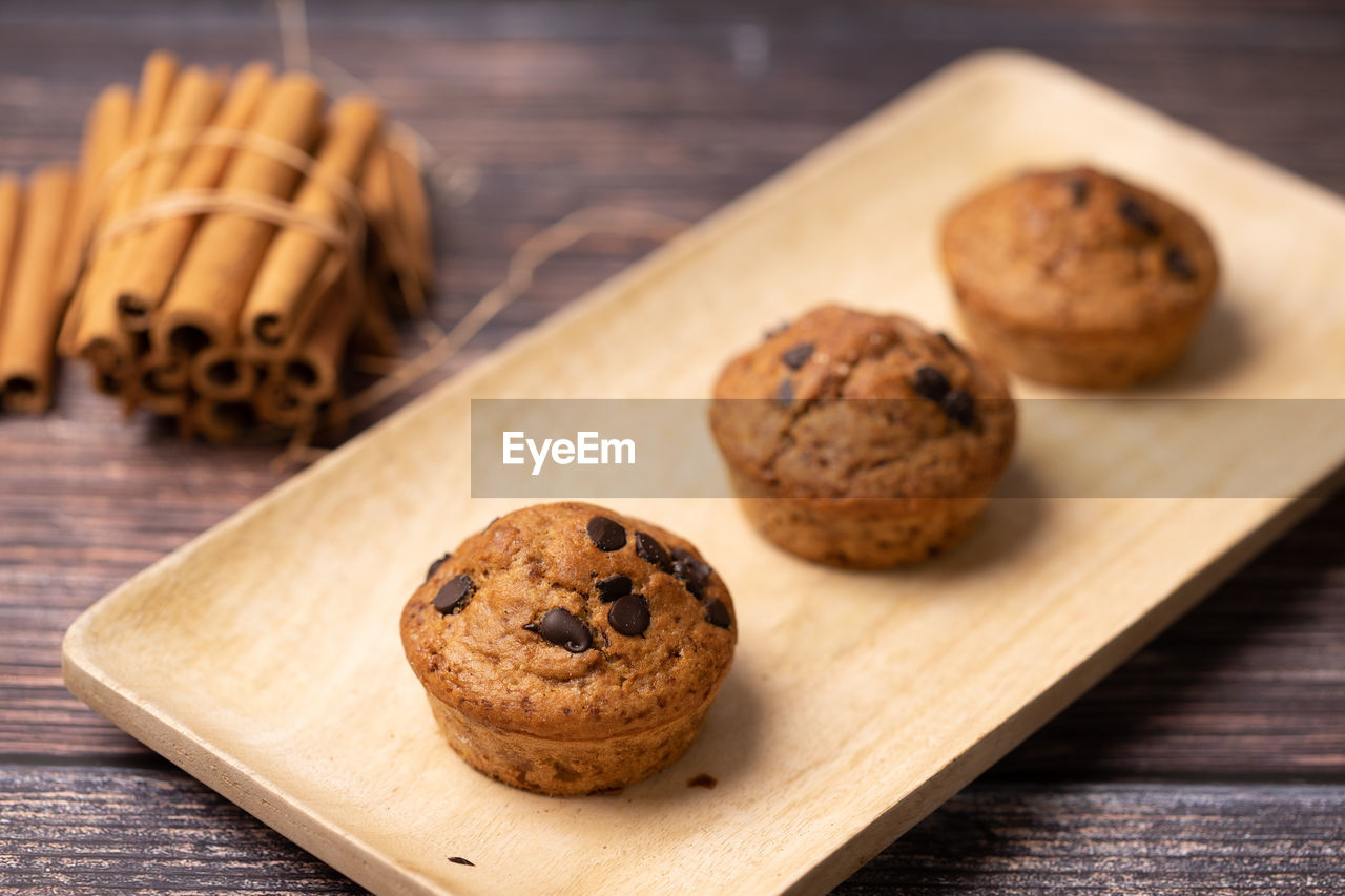HIGH ANGLE VIEW OF COOKIES