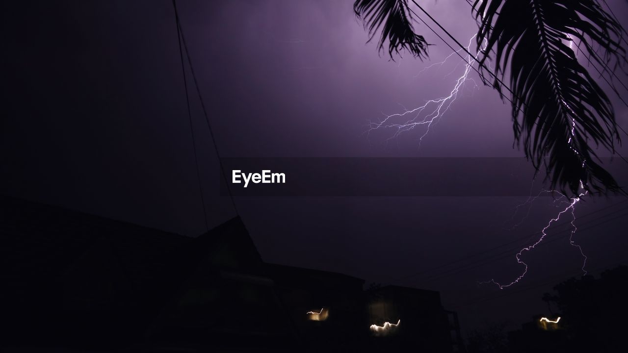 LOW ANGLE VIEW OF LIGHTNING IN SKY