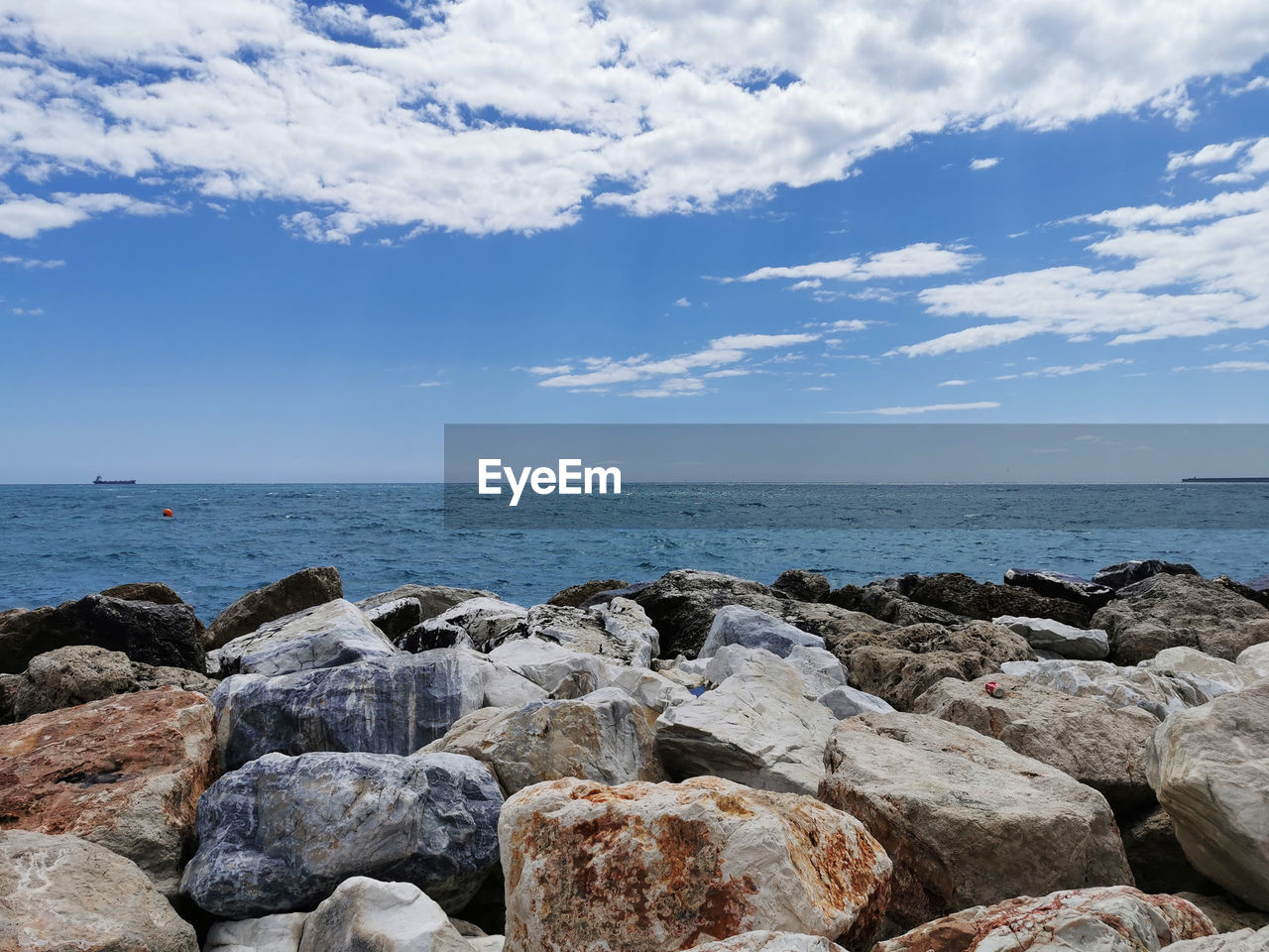 ROCKS ON SEA SHORE