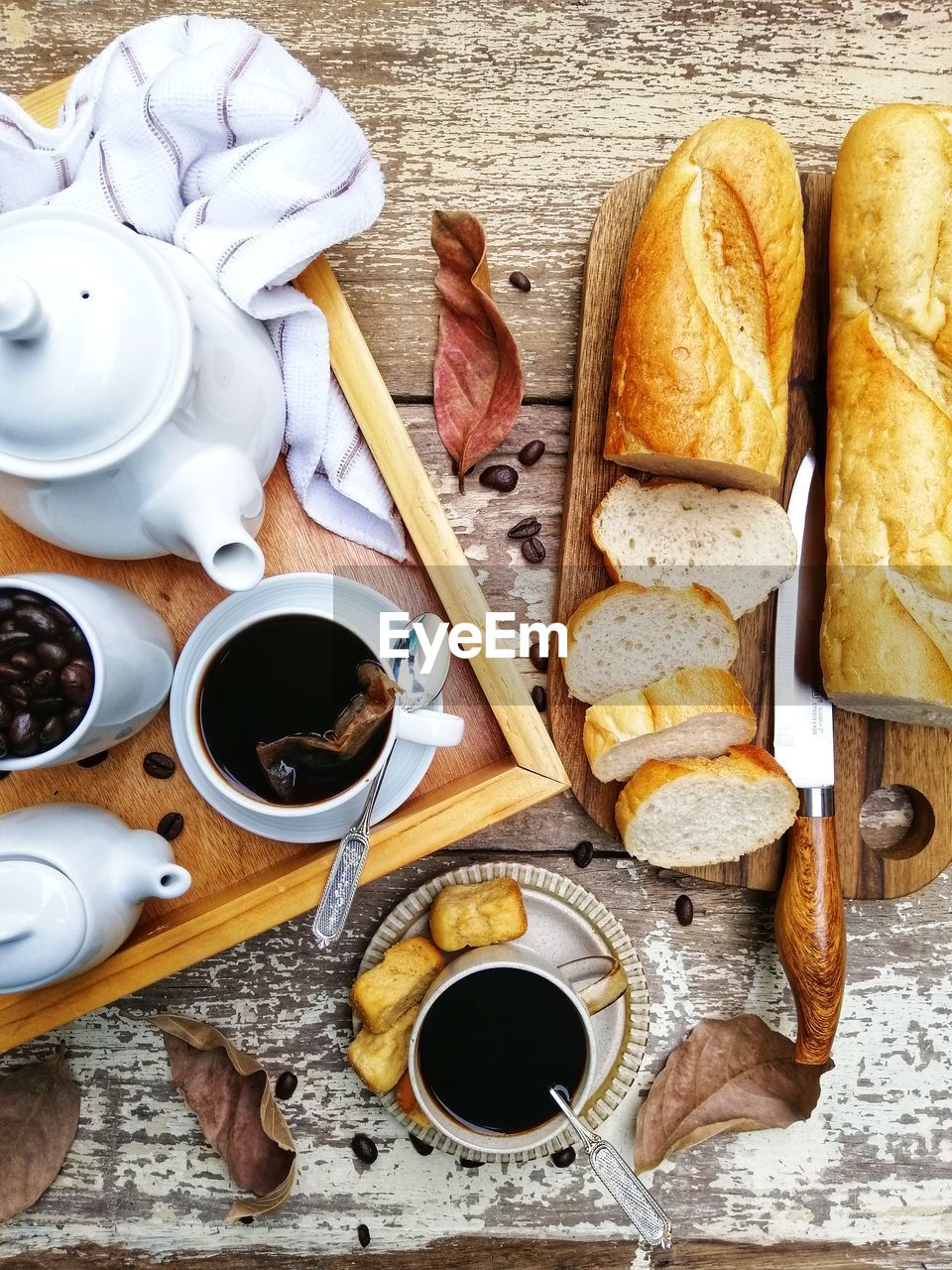 HIGH ANGLE VIEW OF BREAKFAST AND TABLE