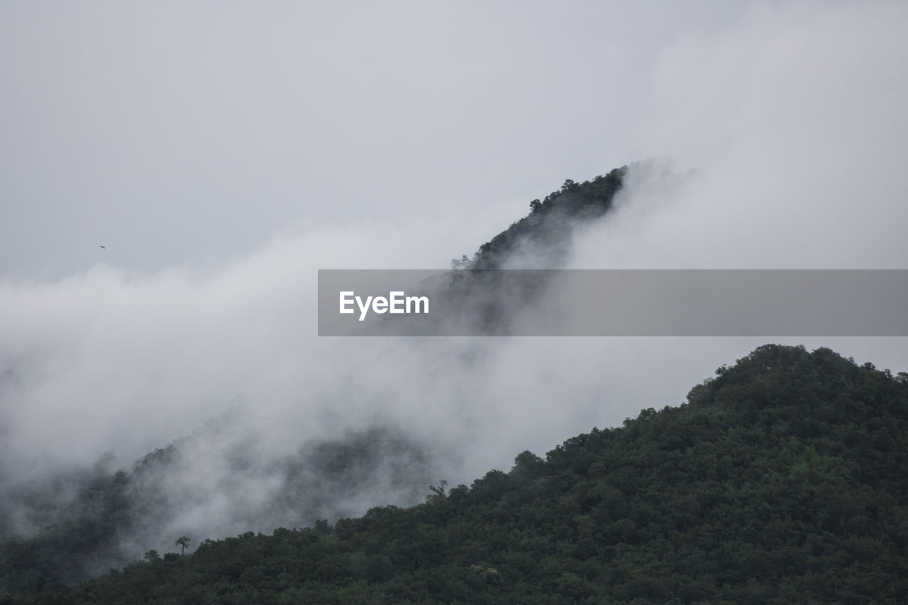 SCENIC VIEW OF VOLCANIC MOUNTAINS AGAINST SKY