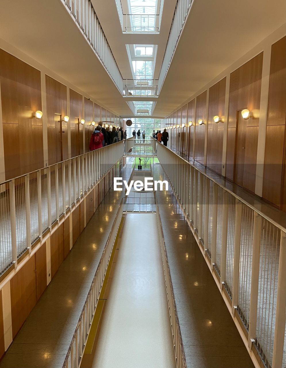 EMPTY CORRIDOR IN BUILDING