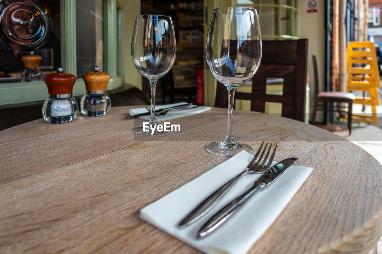 WINE GLASSES ON TABLE