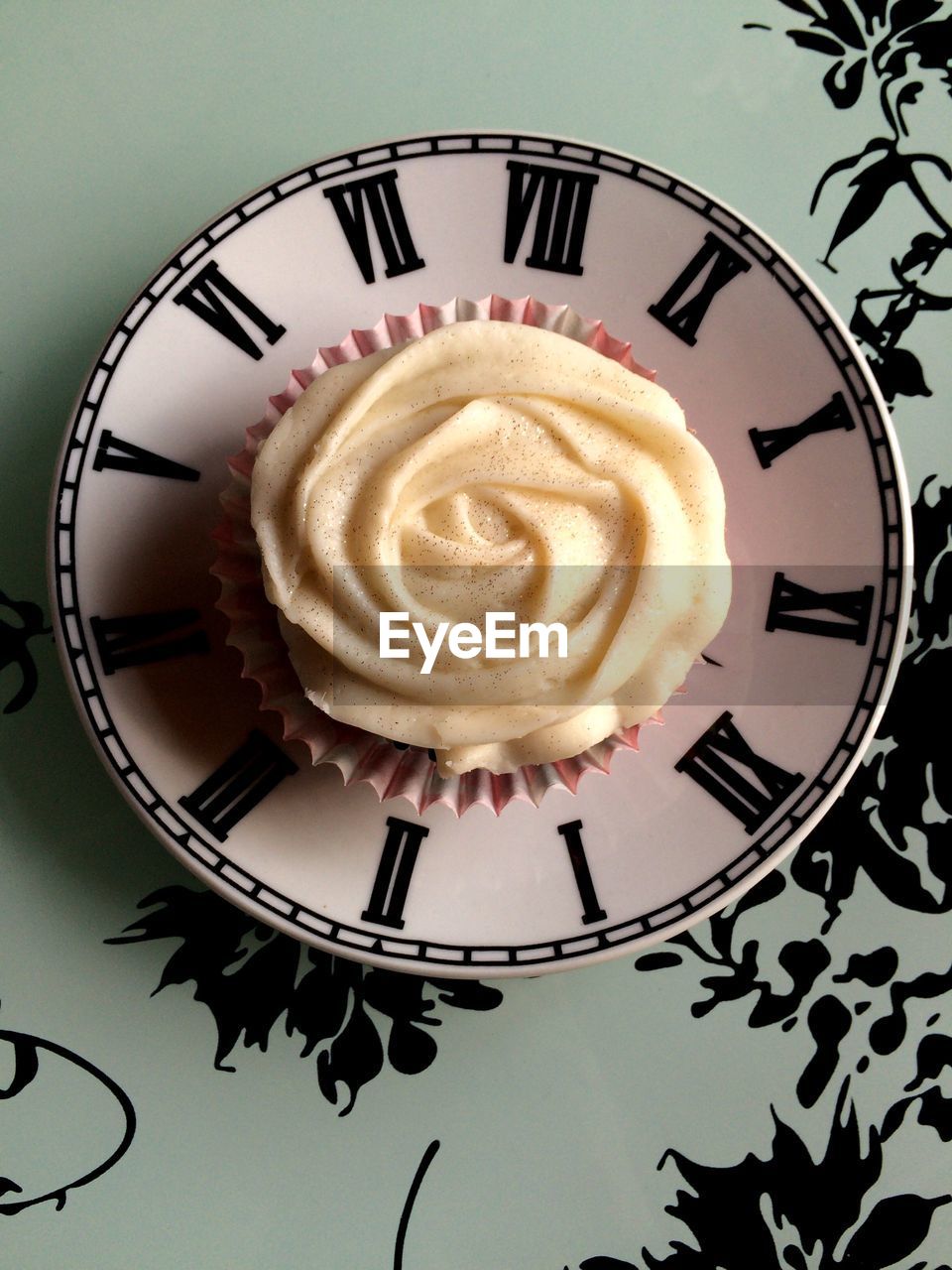 CLOSE-UP OF SPIRAL STAIRCASE