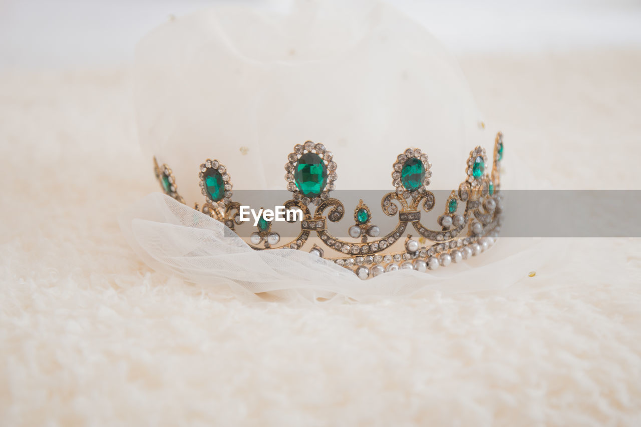 jewellery, fashion accessory, close-up, headpiece, jewelry, no people, indoors, copy space, celebration, wealth, diamond, clothing, selective focus