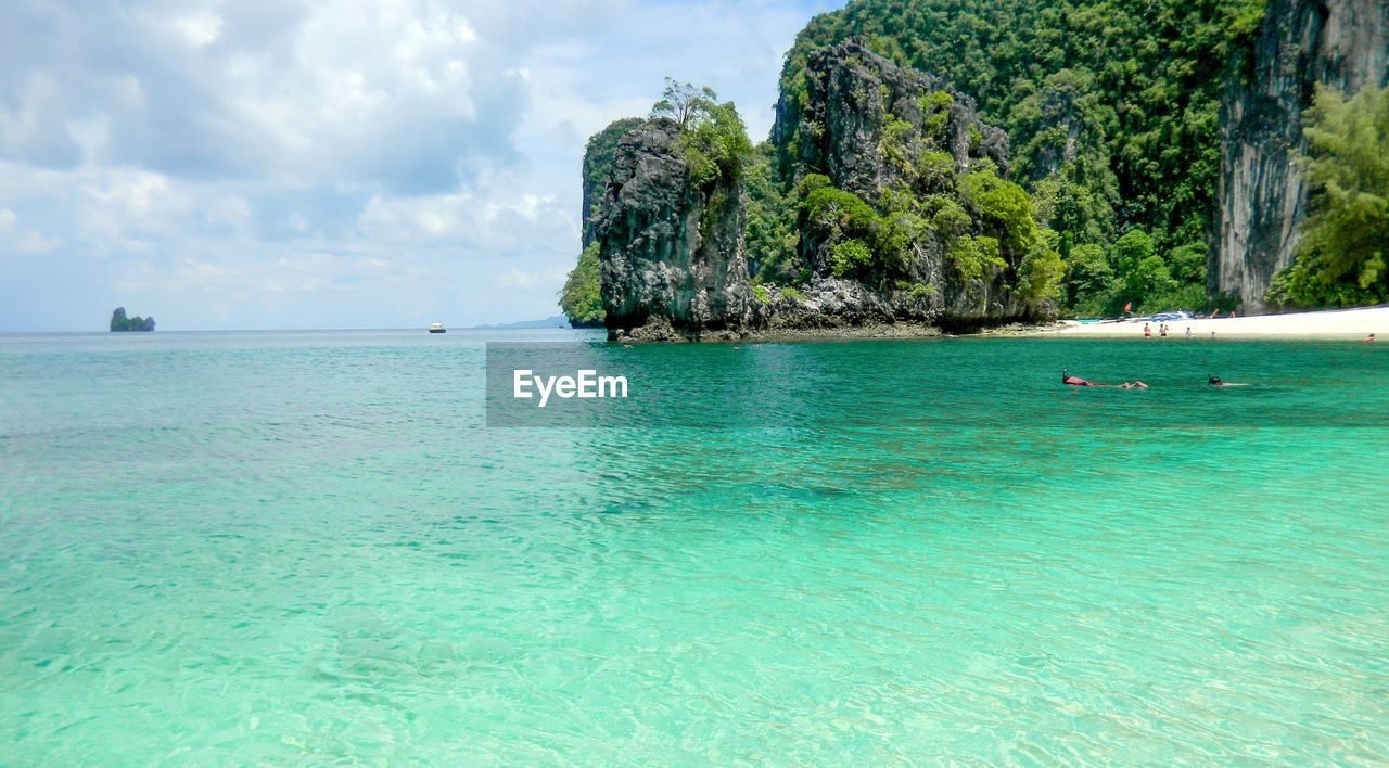 PANORAMIC SHOT OF SEA AGAINST SKY