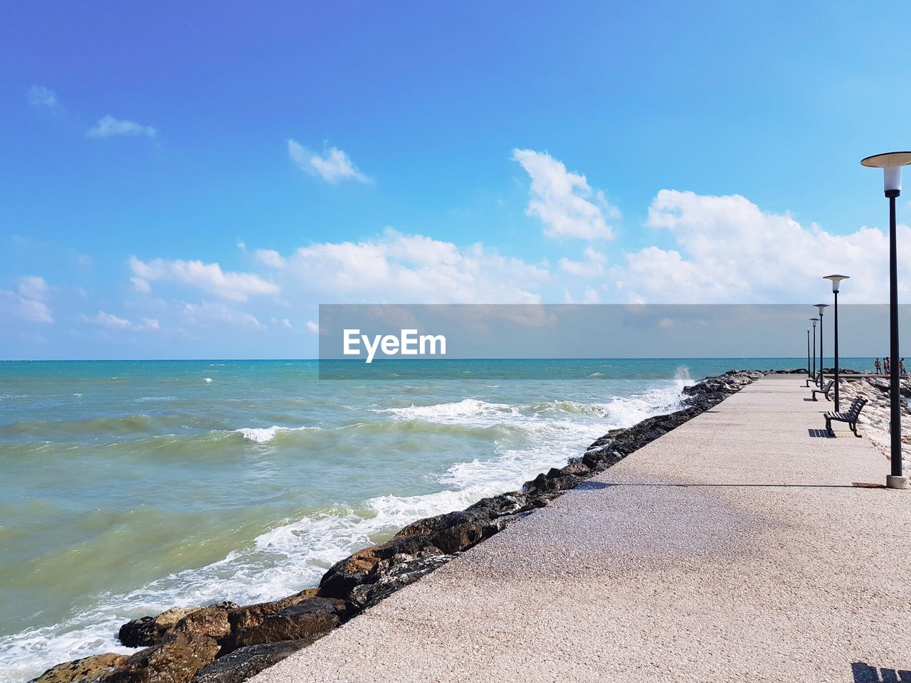 PANORAMIC VIEW OF SEA AGAINST SKY