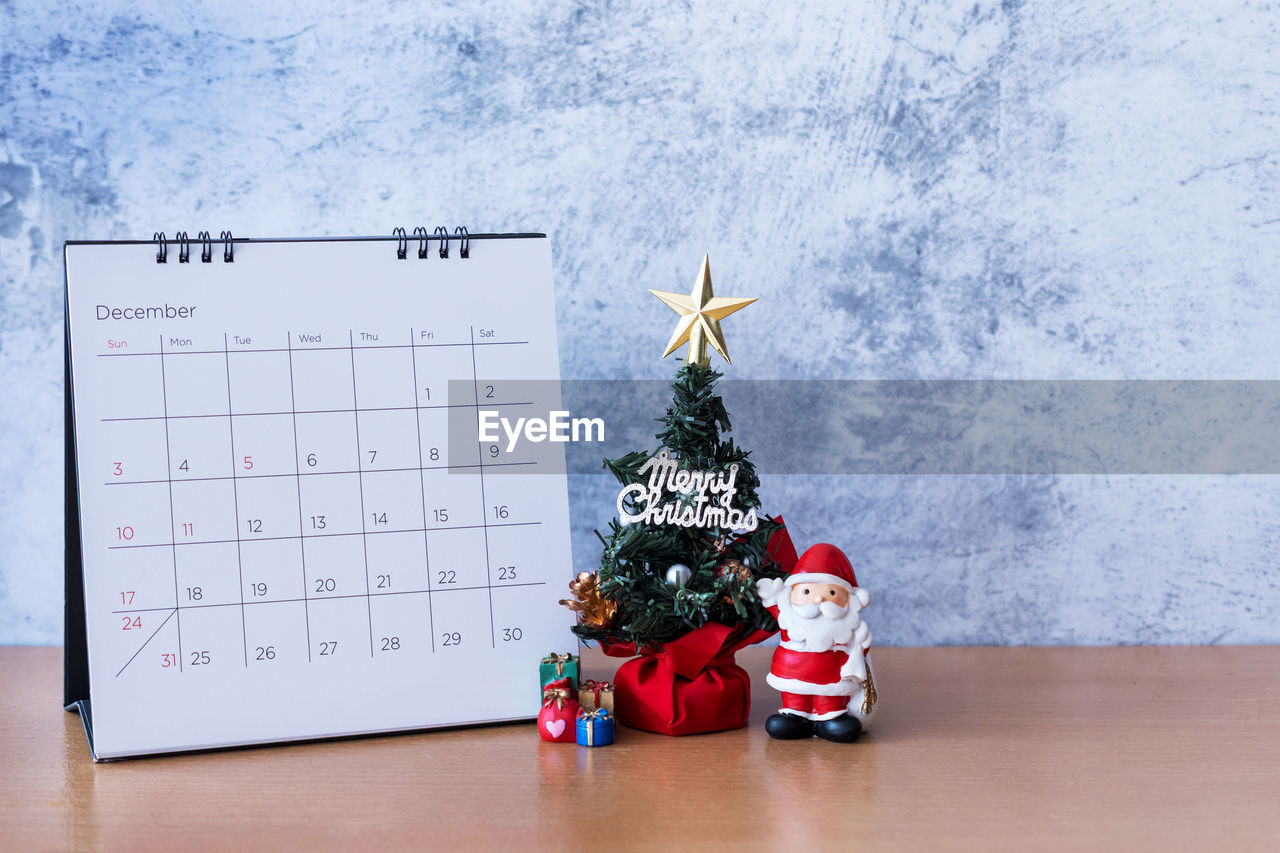 CHRISTMAS DECORATION ON TREE